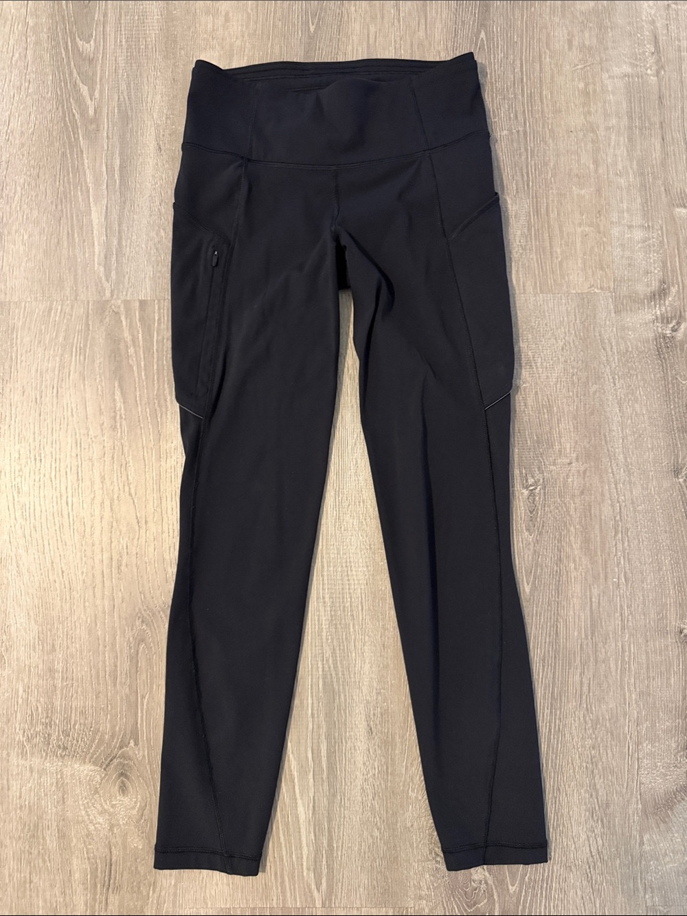 Lululemon Sz 4 Run On Tight Black Mid Rise Workout Yoga Athletic Women’s Legging